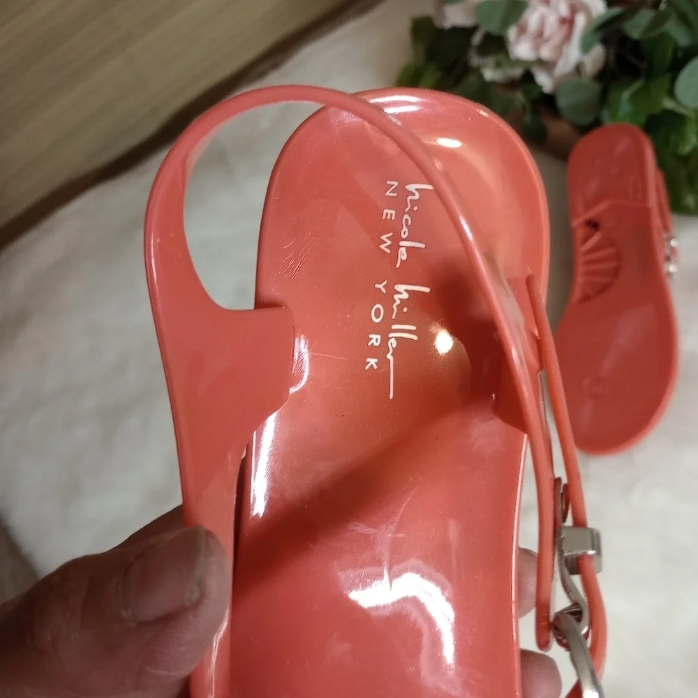 Nicole Miller sandals shoes for women size 6.5